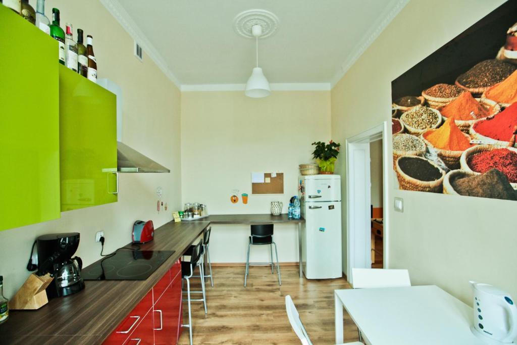 Poco Loco Hostel Poznan Exterior photo