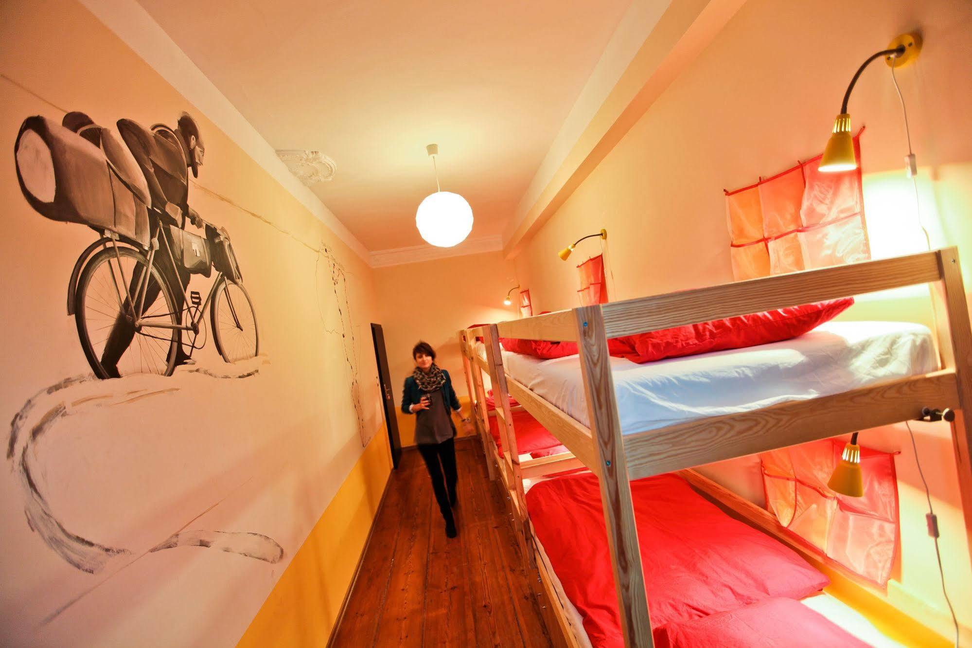 Poco Loco Hostel Poznan Exterior photo